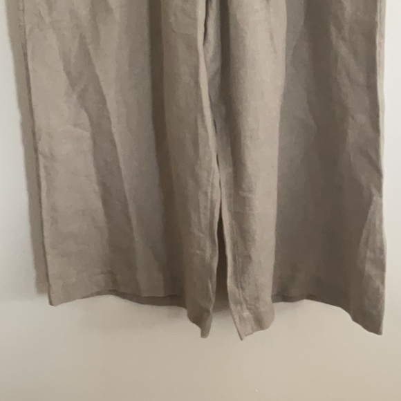 Tan Elastic Waistband Capris for Casual Comfort 100 percent linen - Picture 2 of 9